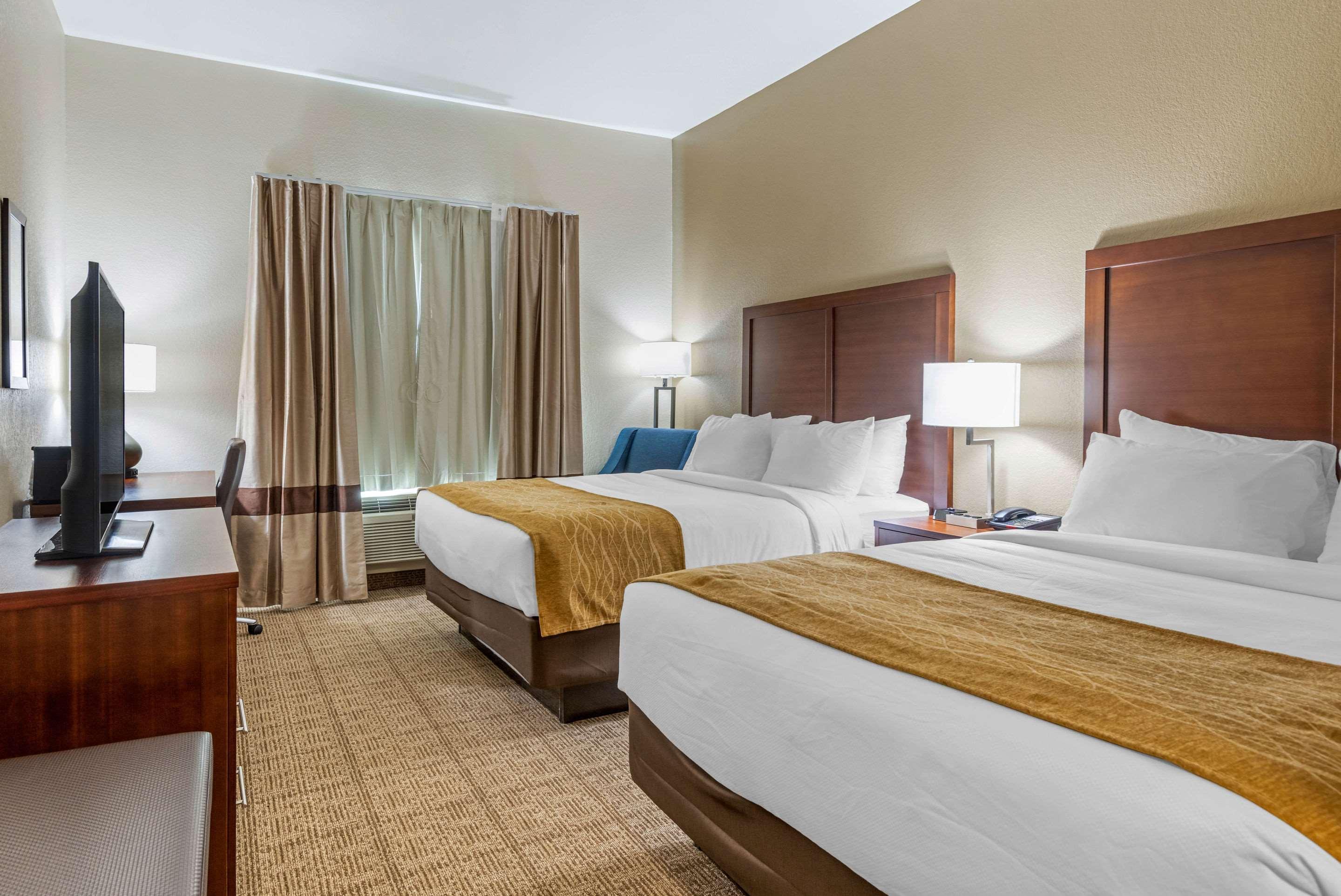 Comfort Inn & Suites Big Spring Bagian luar foto