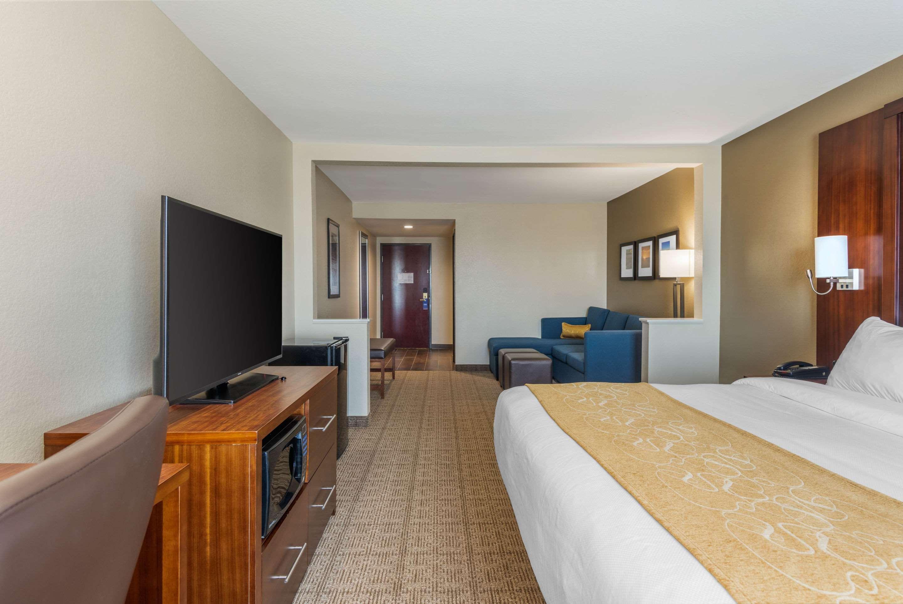 Comfort Inn & Suites Big Spring Bagian luar foto