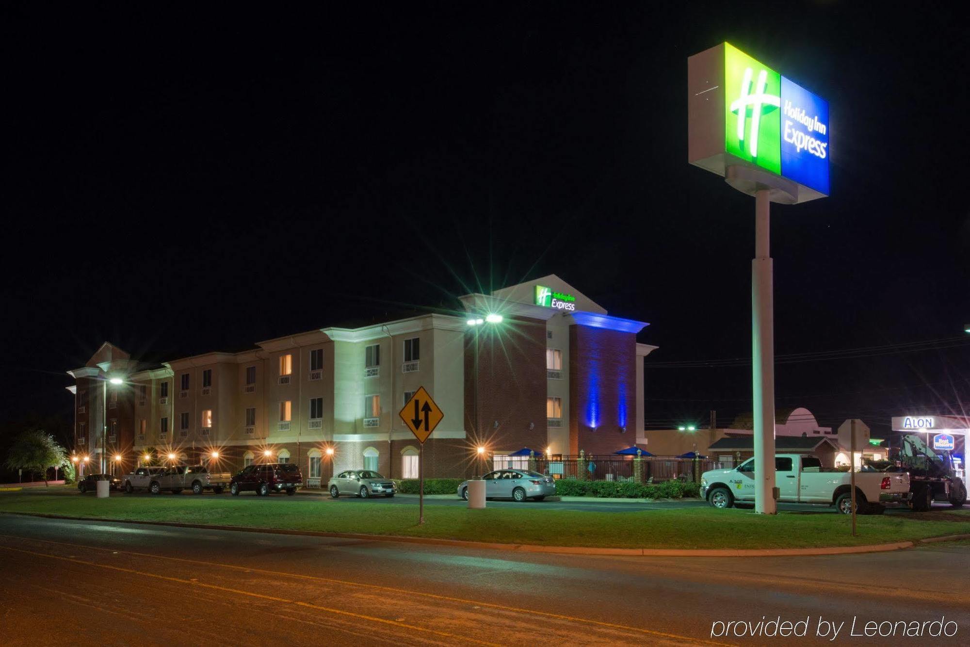 Comfort Inn & Suites Big Spring Bagian luar foto