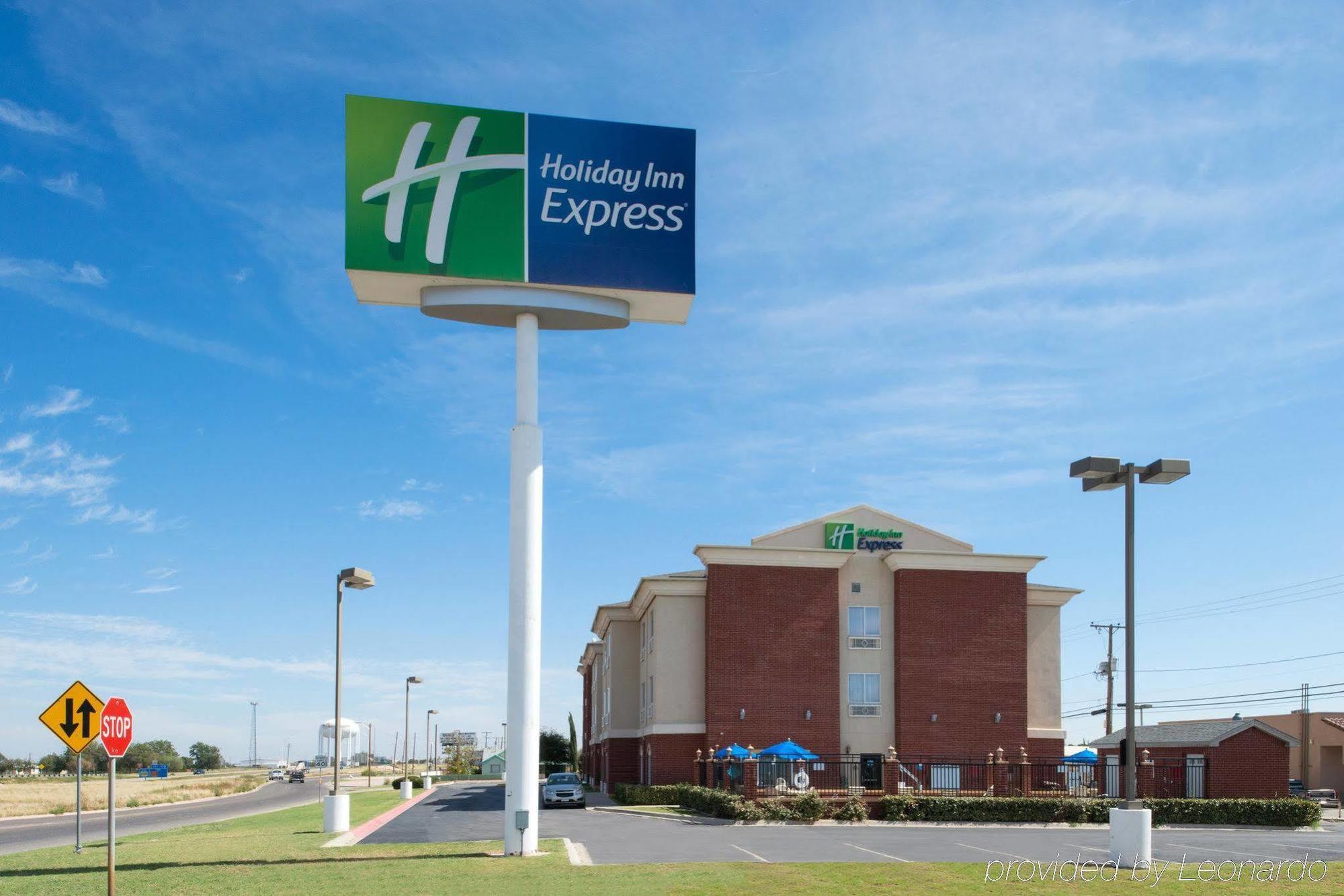 Comfort Inn & Suites Big Spring Bagian luar foto