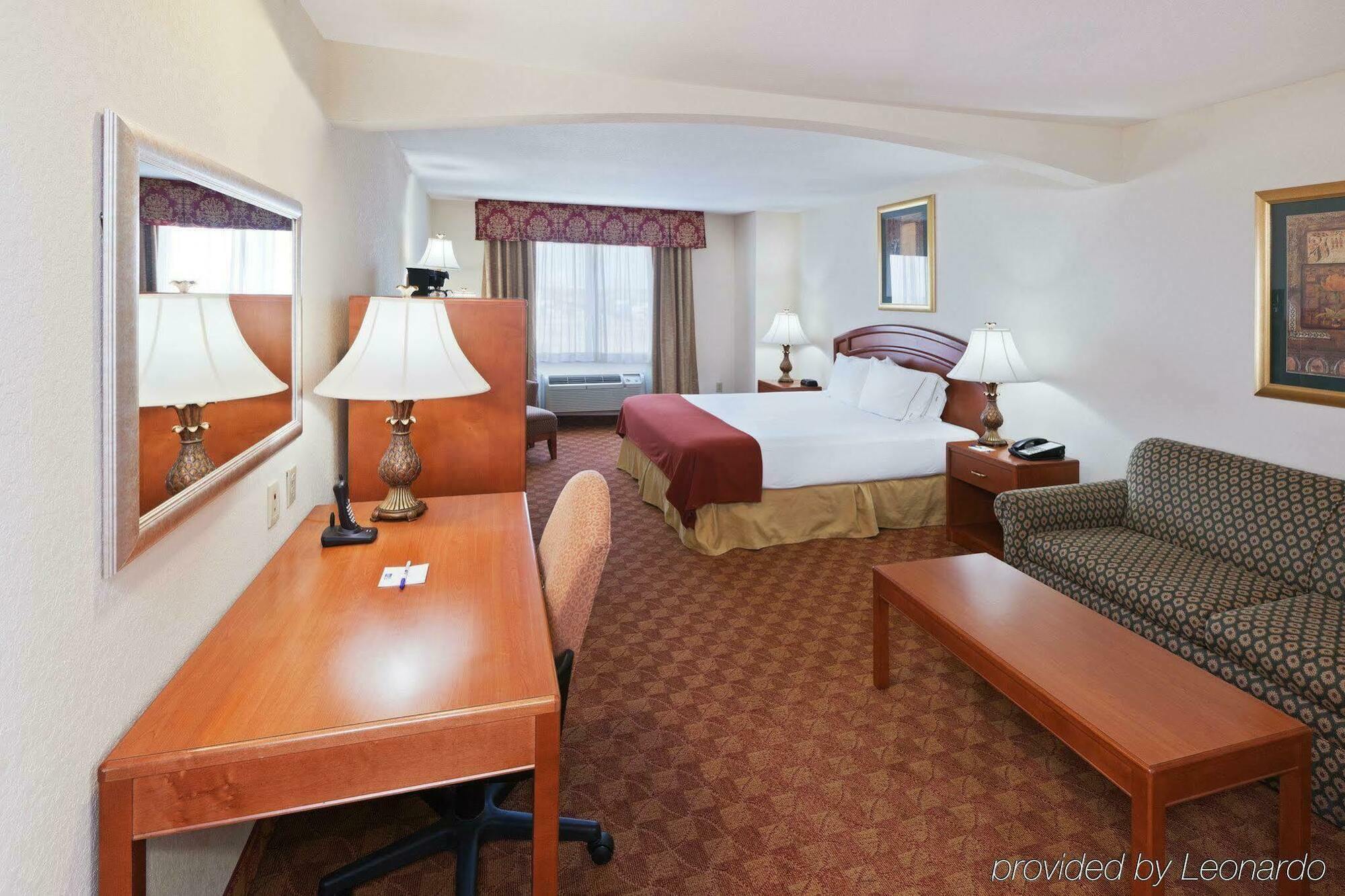 Comfort Inn & Suites Big Spring Bagian luar foto